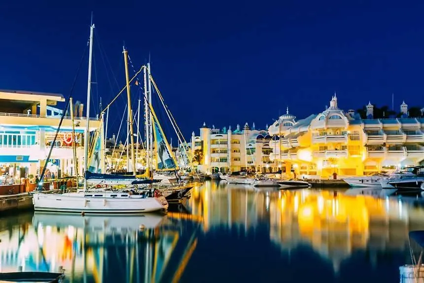 Apartment Atlantis Home Puerto Marina - 1 Minuto De La Playa Benalmadena