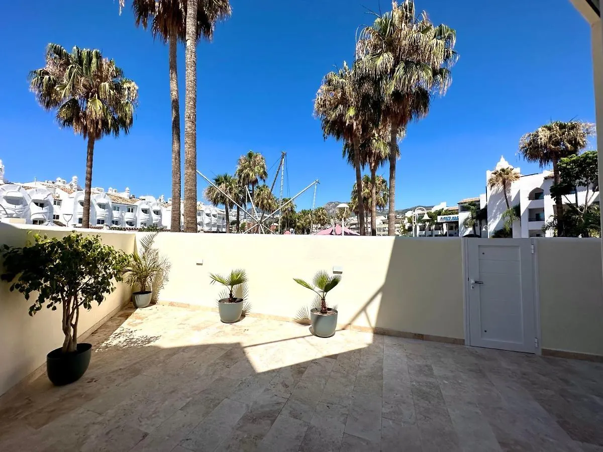 Atlantis Home Puerto Marina - 1 Minuto De La Playa Benalmádena Apartmán