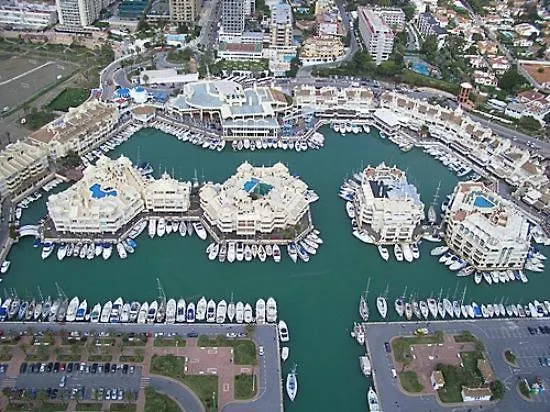 Atlantis Home Puerto Marina - 1 Minuto De La Playa Benalmádena