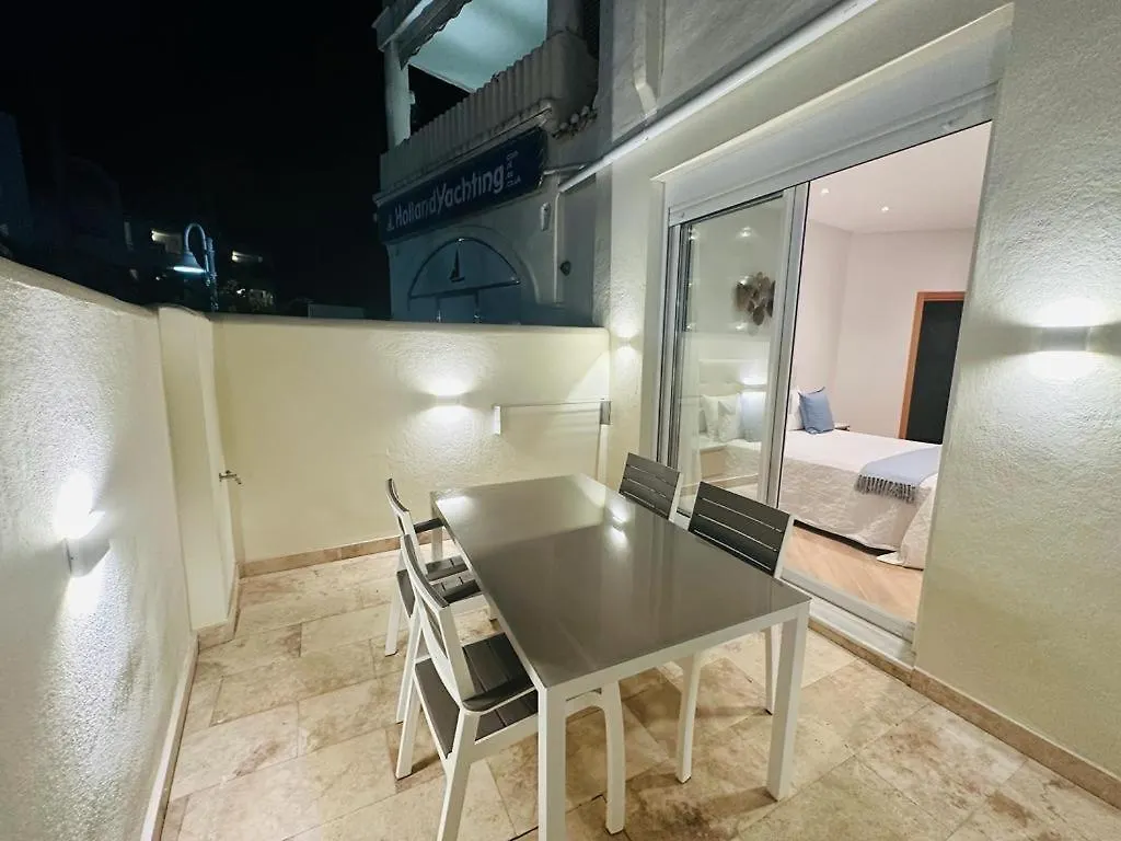Atlantis Home Puerto Marina - 1 Minuto De La Playa Benalmádena 0*,  Španělsko