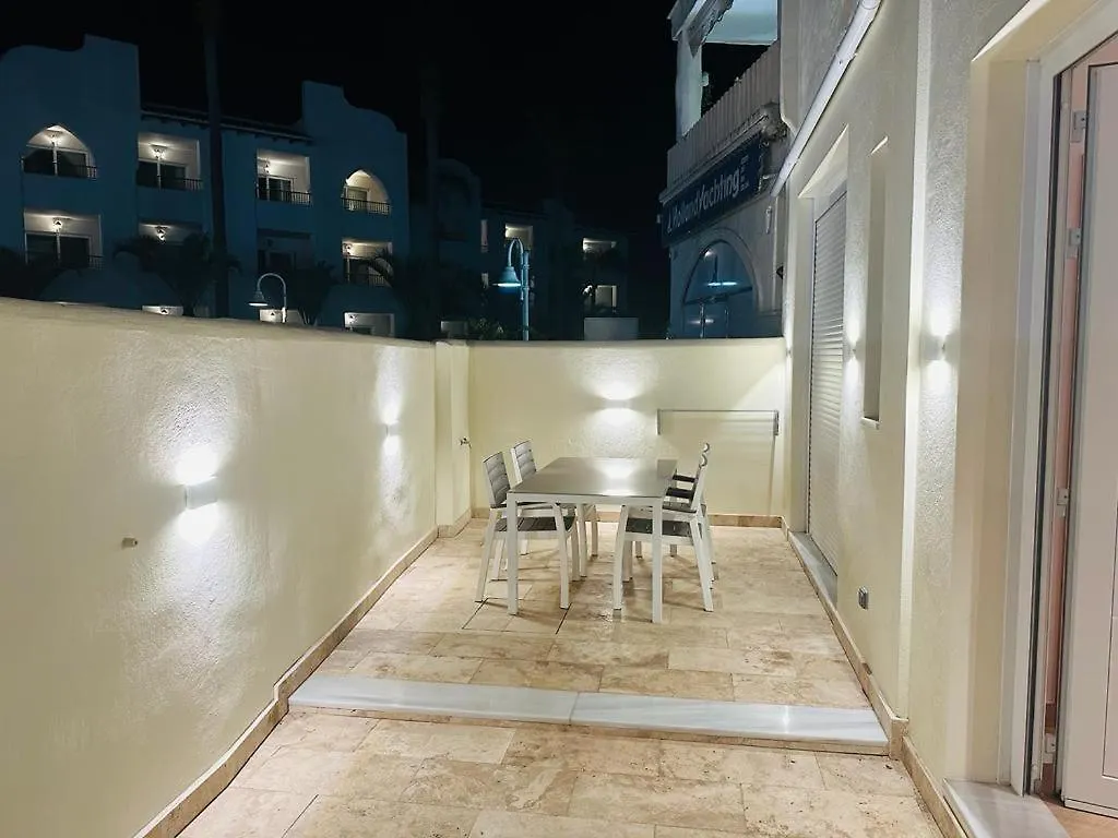 Atlantis Home Puerto Marina - 1 Minuto De La Playa Benalmádena Apartamento
