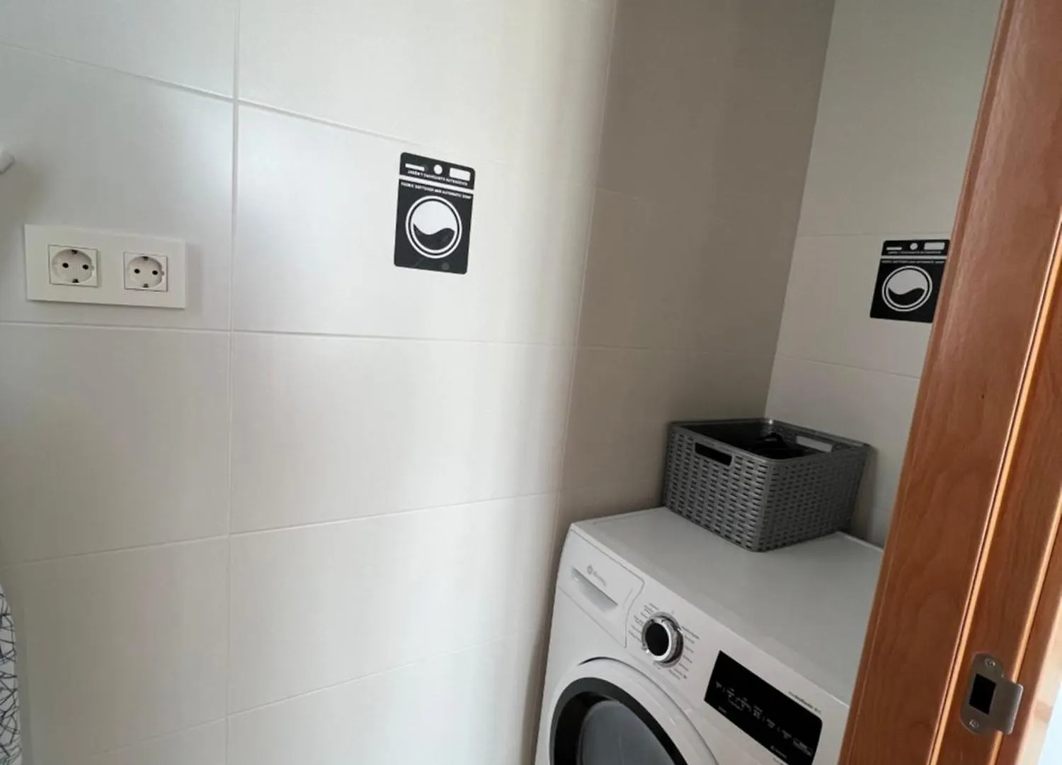 Atlantis Home Puerto Marina - 1 Minuto De La Playa Benalmádena 0*,  Španělsko